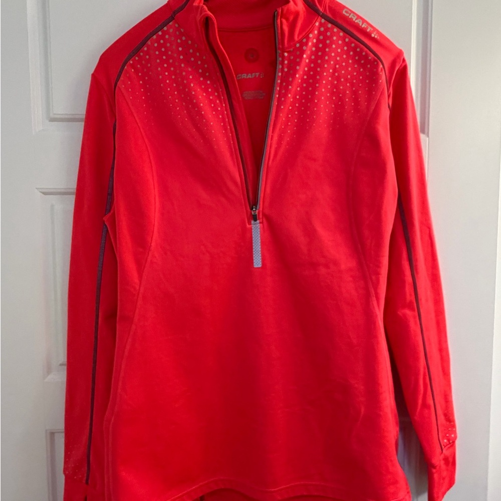 Craft Vibrant neon Melon  1/2 zip soft lined athletic top.  Perfect for a cold